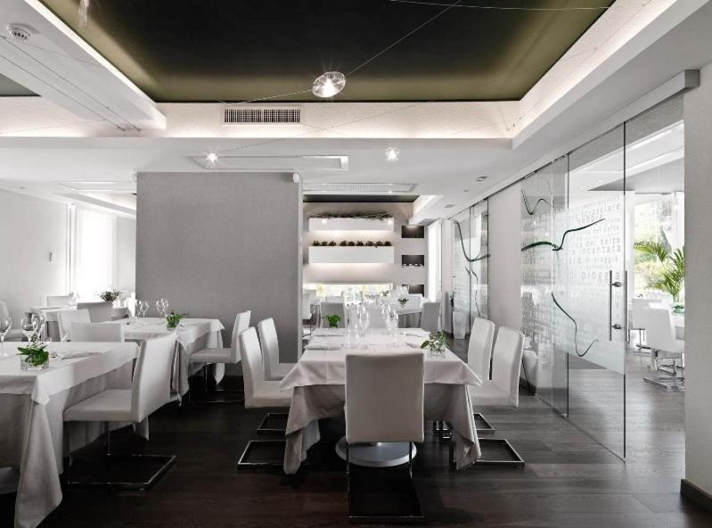Locanda Ristorante 7 Mari Porto Viro Exterior photo